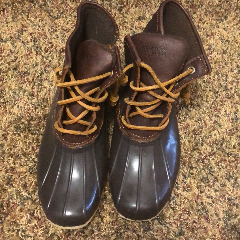 Sperry rain boots